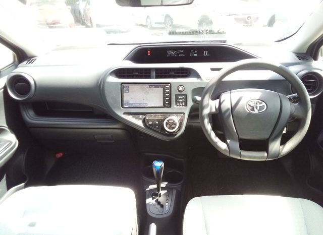 
								Toyota Aqua L full									