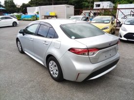 Toyota Corolla HYBRID GX PLUS